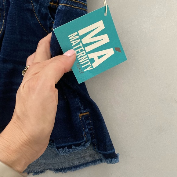 Maternity short - Picture 2 of 3